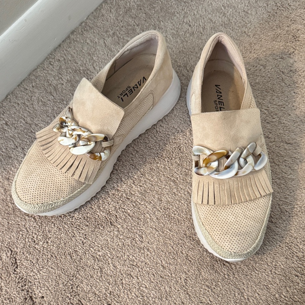 Vaneli Women's Cream Loafers with Chain Accent